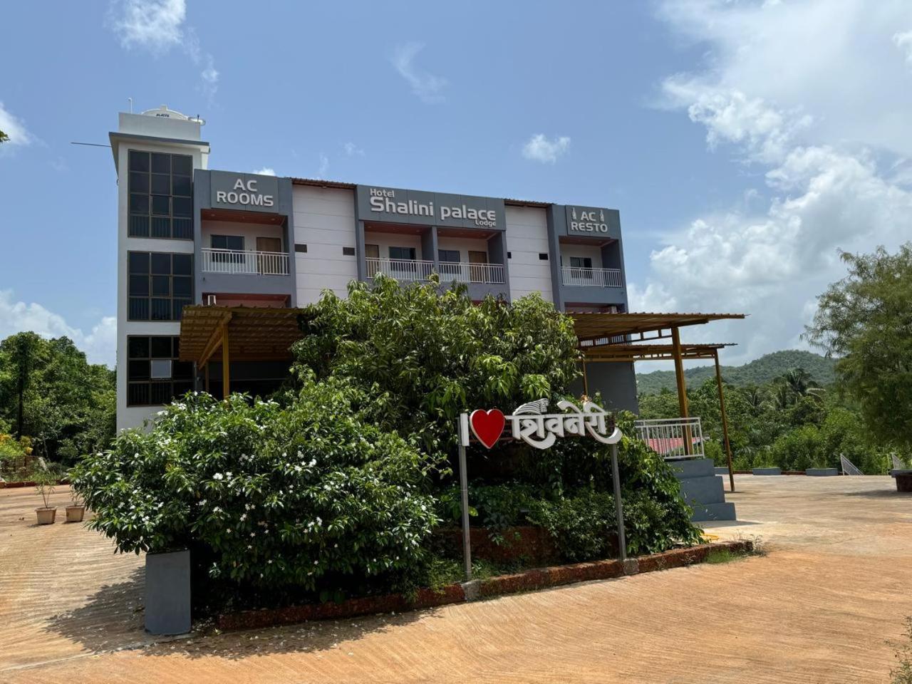 Hotel Shalini Palace Ratnāgiri Exterior foto
